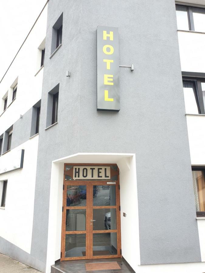 Kirchberg Hotel Garni Saarbruecken Exterior photo